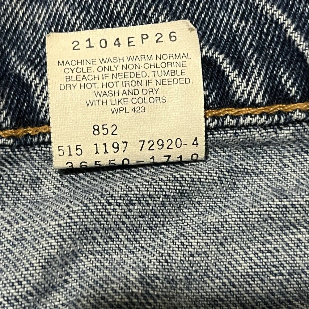 Levis Vintage Jean Shorts Jorts 560 Wide Leg Orange Tab Denim Men 34 1990s USA